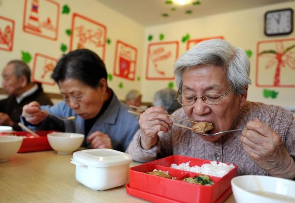 抗肿瘤治疗，为什么医生会给开激素？
 
在面对肿瘤这一严峻的健康挑战时，医生们采