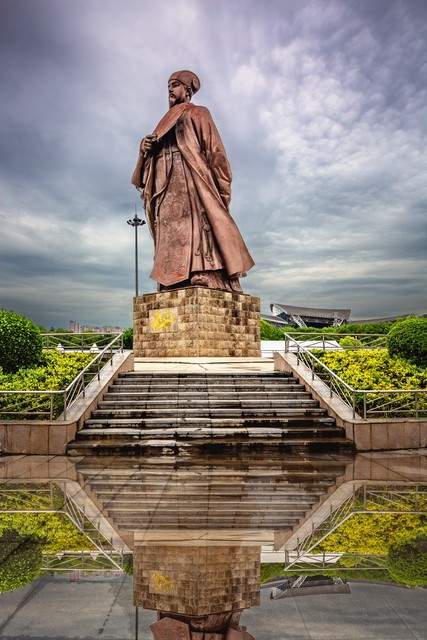 诸葛亮为什么能被后世敬仰1800年？