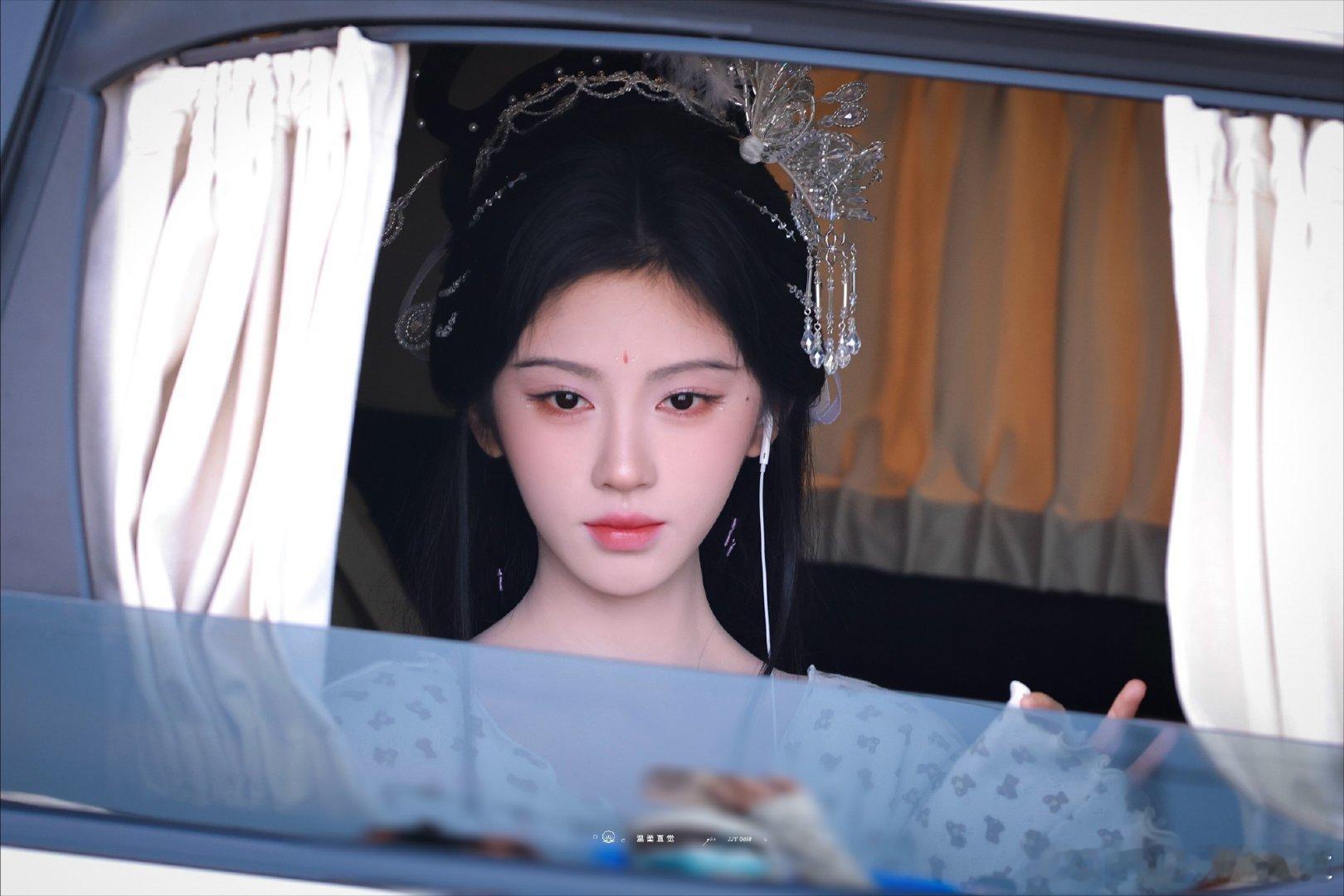 鞠婧祎 jjy鞠婧祎苏绿夏jjy鞠婧祎万花世界我是个感觉控 感觉你是我老婆