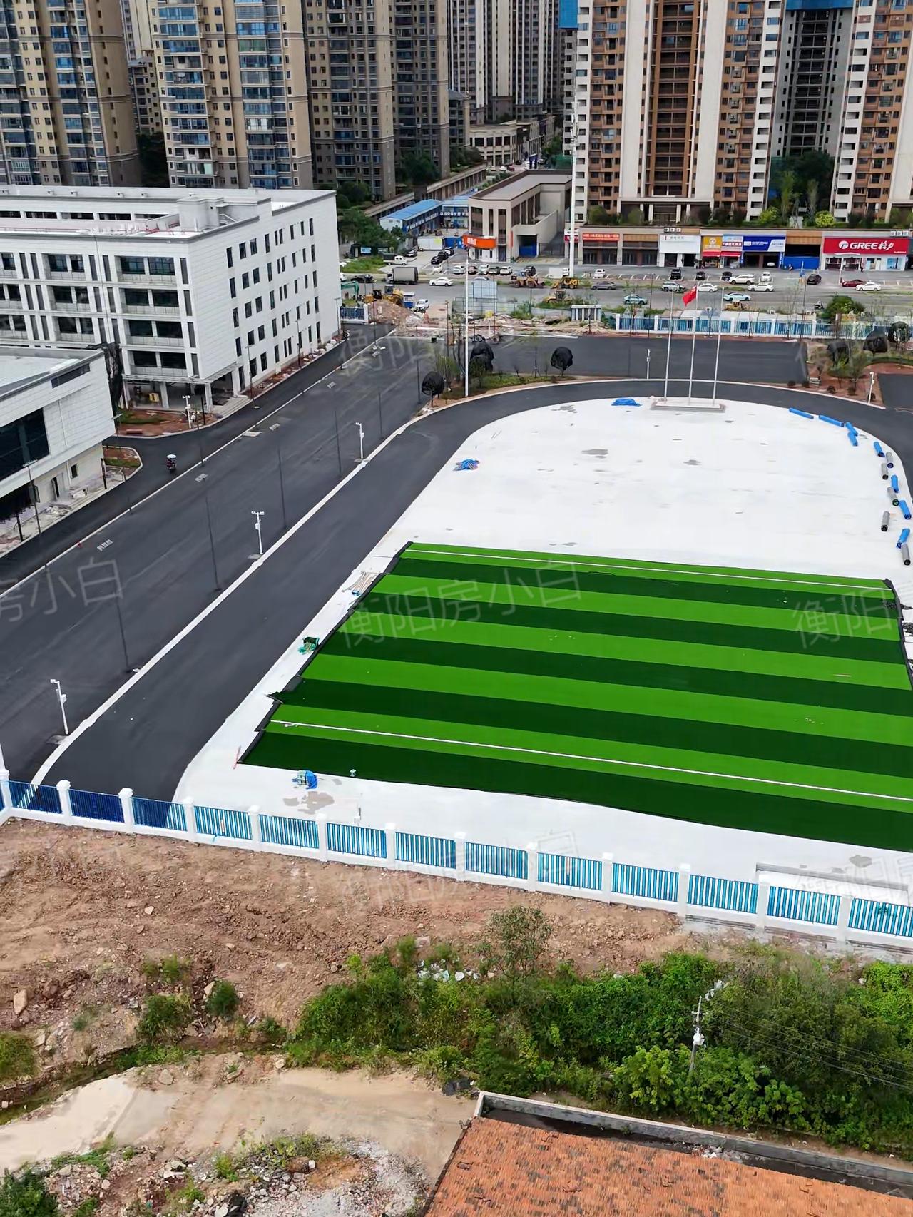 衡阳为什么这么多船山和成章
 
这个松亭船山实验中学昨天官宣纳入市一中教育集团，