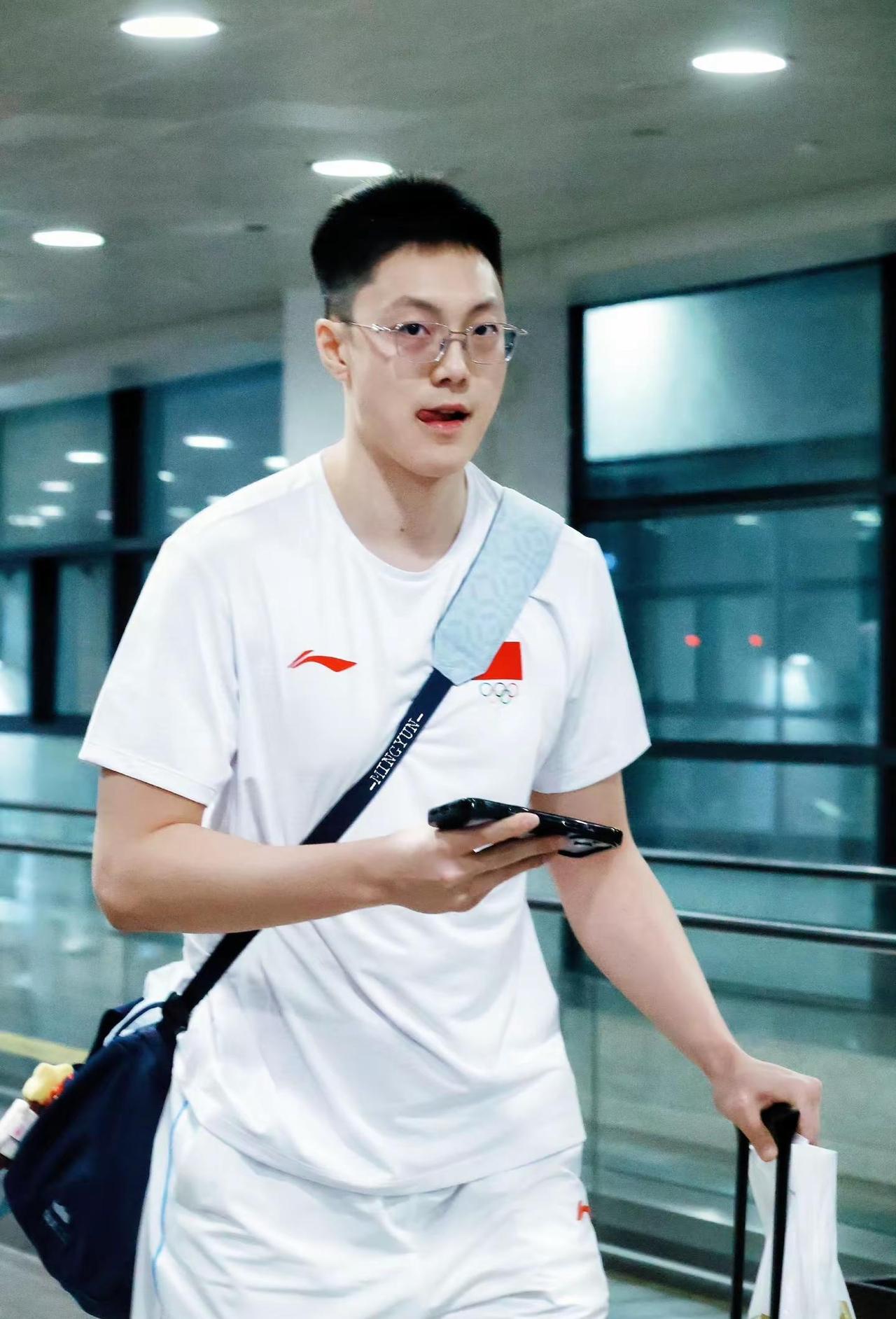 中国男篮队长胡明轩