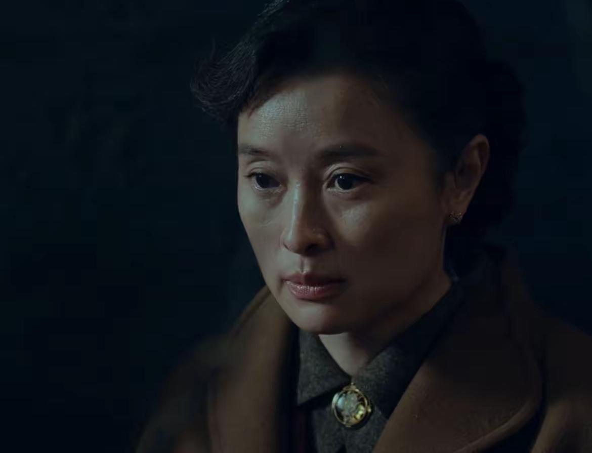 看吴越演的朱枫烈士，我真想向内娱导演呼吁：别再用整容脸拍影视剧了，求求放过观众的