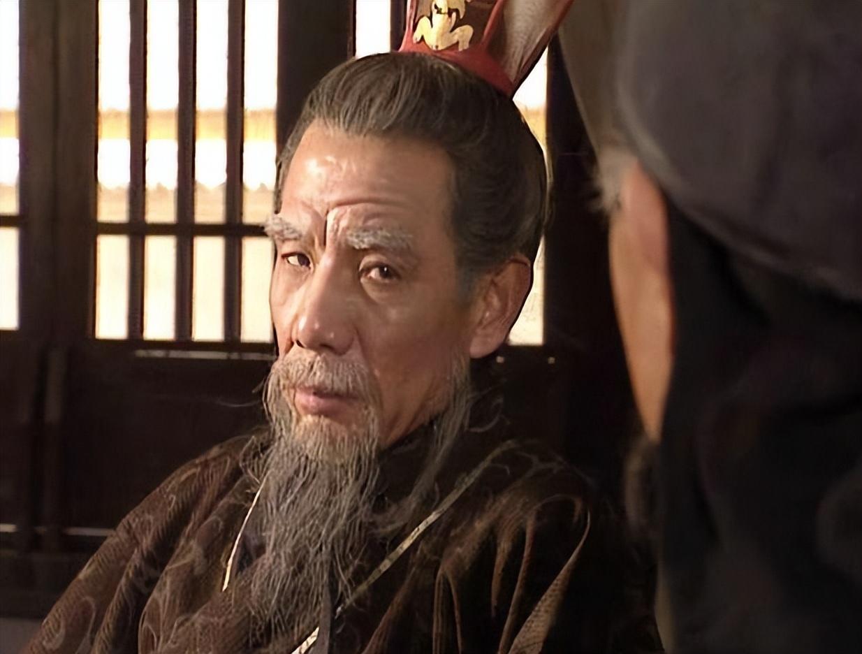 娱乐圈真的太少见这种场面了！老戏骨离世不到5天，网友开始翻魏宗万的过往，翻来翻去
