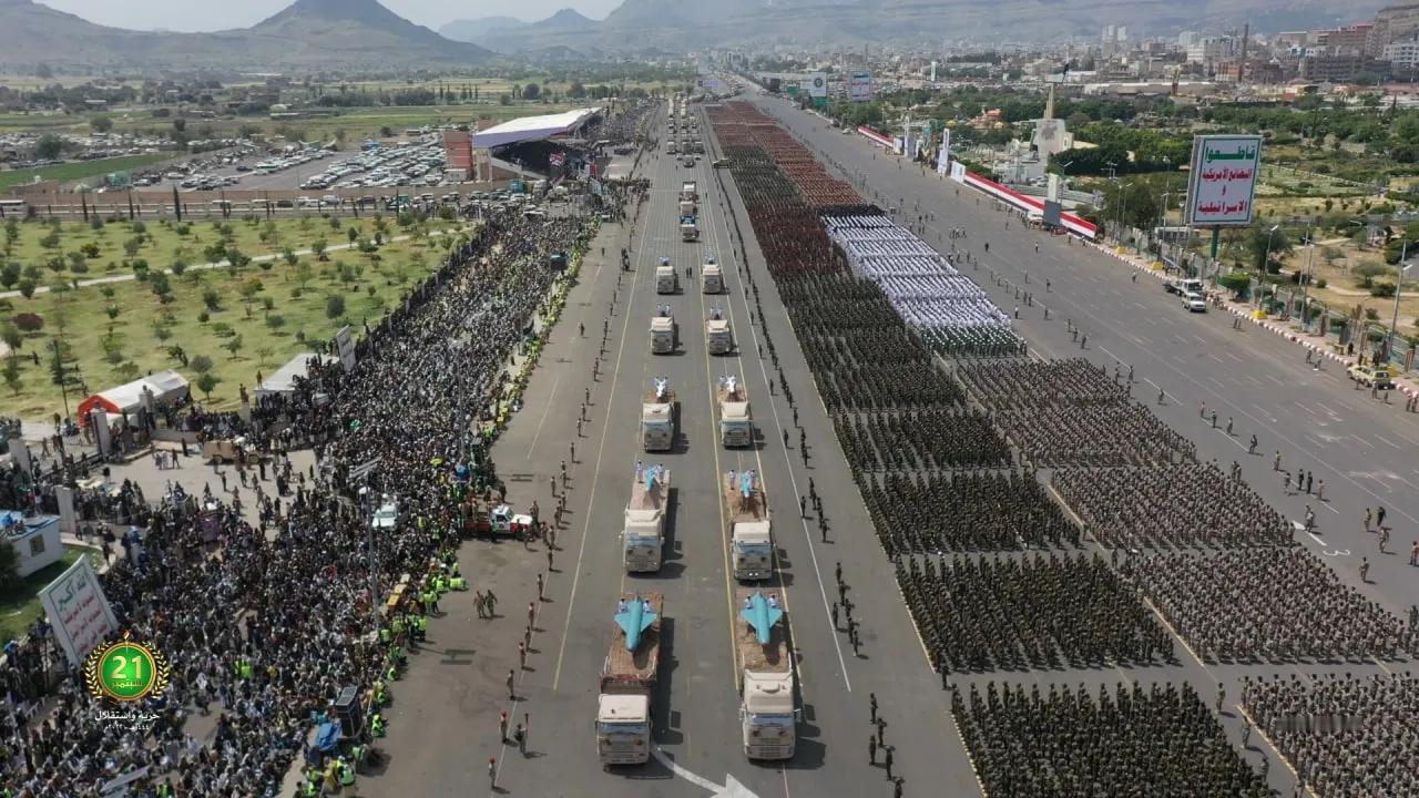 最新！！胡塞武装:

我们将对美国和英国的攻击作出回应。。(信息来源推特)