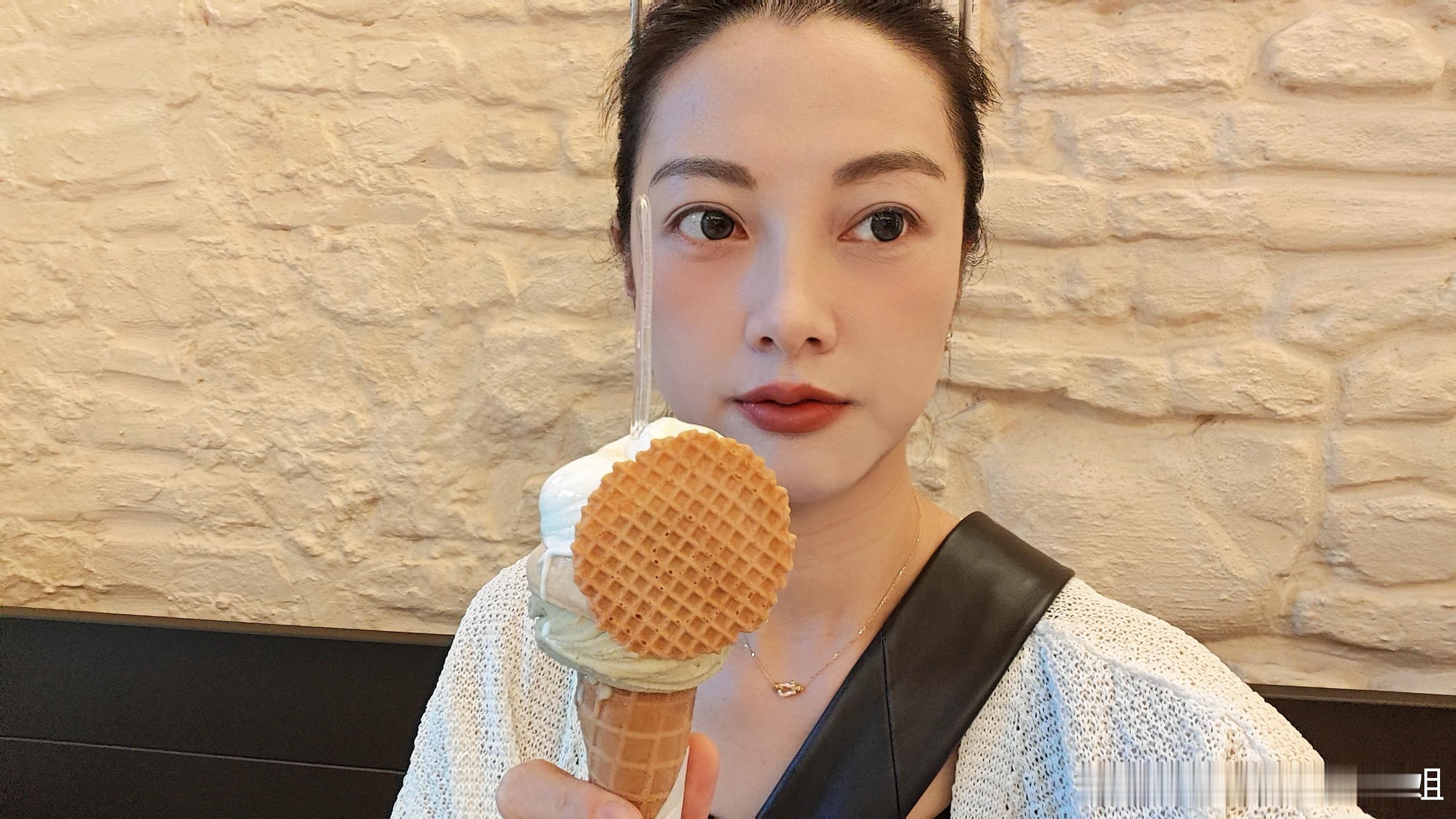 几次来意大利gelato也吃了四五十家了，在博洛尼亚迟到了我的人生冰淇淋！！！爱