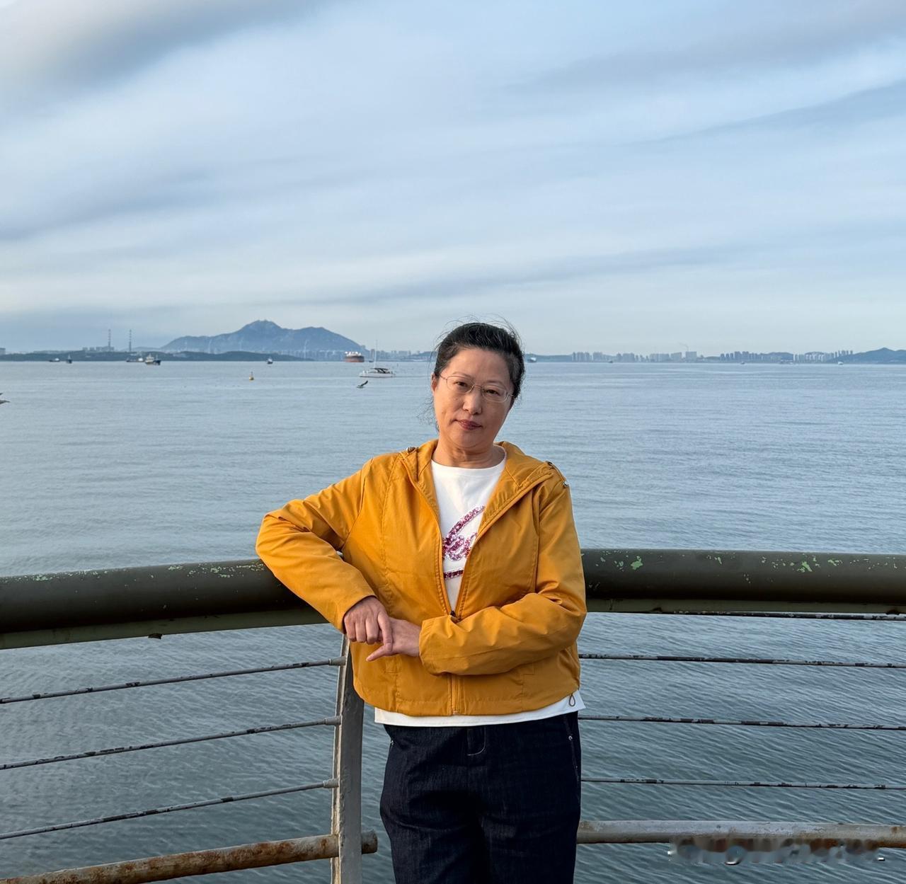 第一集：1987年的大棚婚礼

我是1965年出生的，属龙。

有网友问我：“你