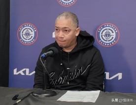 你认同吗？泰伦卢谈裁判吹罚：

“卢卡，里夫斯。”

“总是能够要到罚球。”
