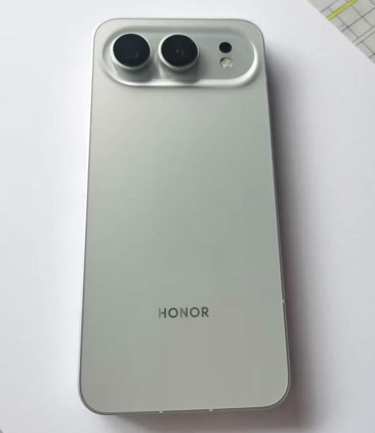 荣耀500真中端机天花板！上市3个月狂卖200万+，这配置同价位杀疯了！
 
说