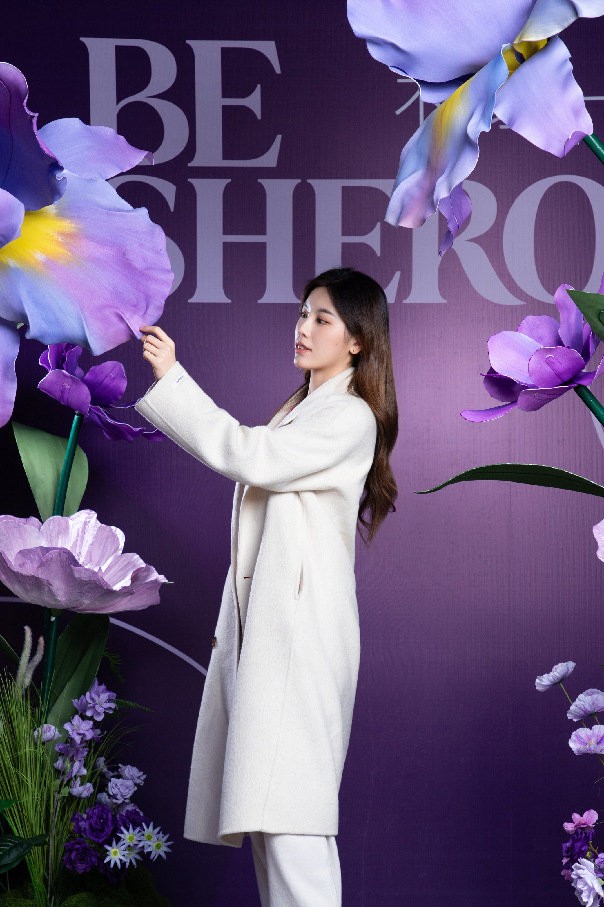 女神节给自己一点小奖励也不过分吧～今天领克06 Relive上新暮光紫，真的很难