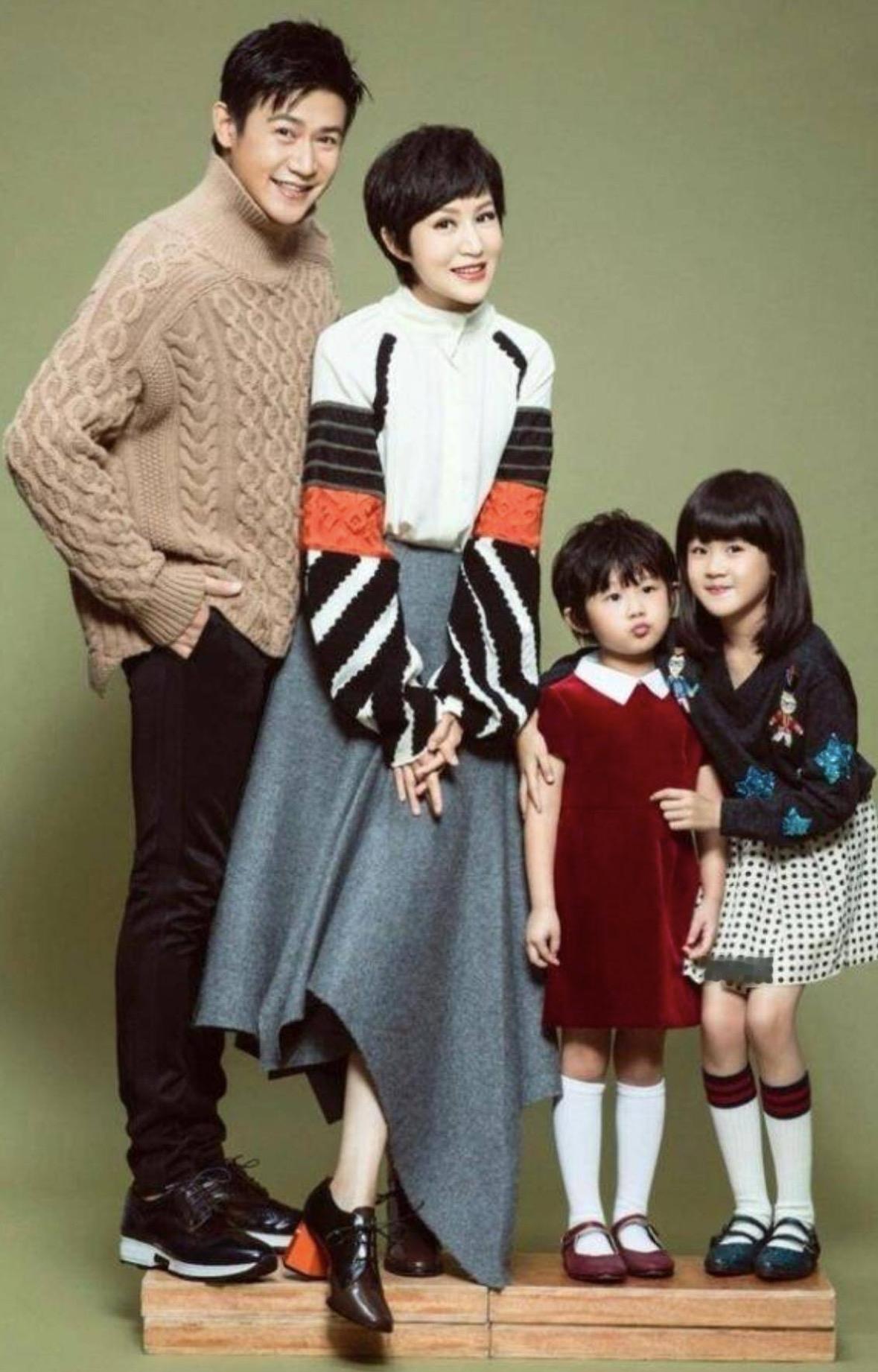 陆毅就是被爱情治愈的孩子，
2006年结婚，20年婚姻没什么大风大浪，
反而是肉