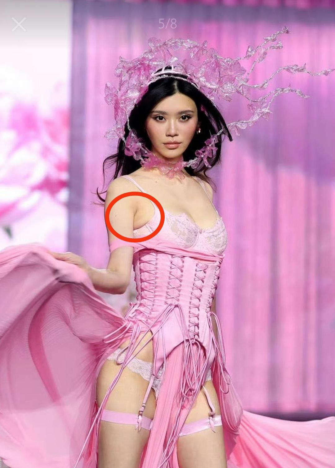 我能接受奚梦瑶老了，
也能接受奚梦瑶台步退化，
但我实在理解不了，她才37岁，怎