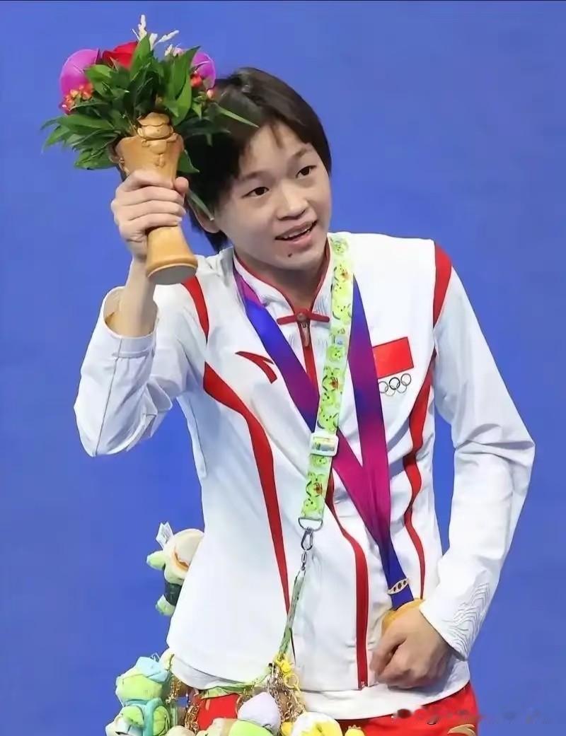 全红婵复出了，
我却更加担忧了！
不怕搭档陈芋汐，不怕教练陈若琳
我却更加担忧她