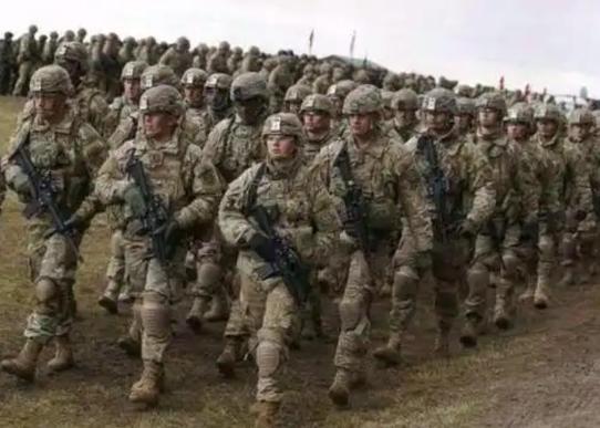 美军开始集结，特朗普正在准备武力夺岛，北约恐将发生内战？

大家最近刷新闻，肯定