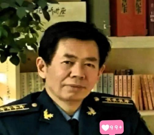 戴旭教授这话说的，
真是扎心了。
现在打开手机，全是吹我们装备多牛、多先进的视频