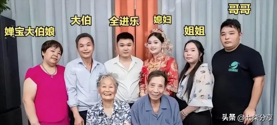 全红婵主打一个反差萌天花板！前几天还在直播间跟霹雳舞冠军PK倒立、学街舞，被黑不