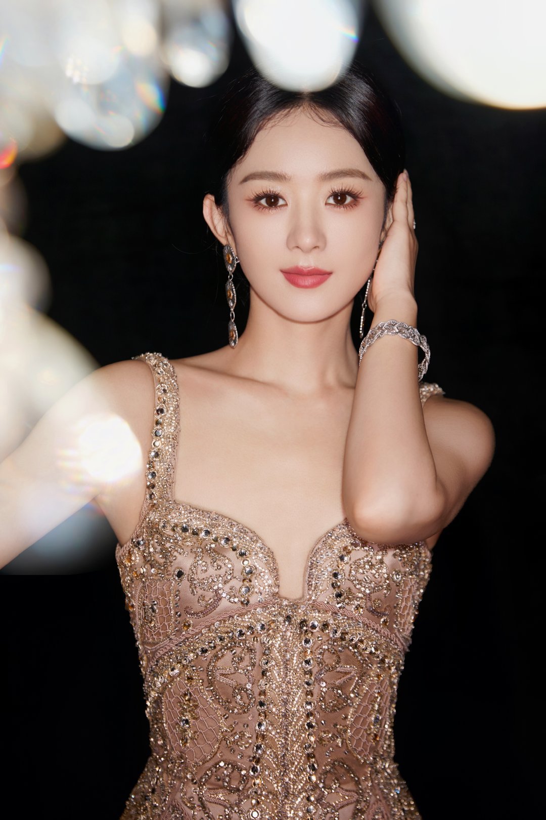 赵丽颖纪梵希全球彩妆及香氛代言人赵丽颖 zly赵丽颖  作品傍身，演技加持，观众
