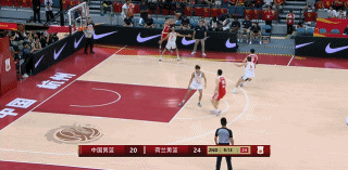 男篮热身赛65-60险胜荷兰，本以为是杨瀚森大显身手的一场比赛呢
没想到是一场乱
