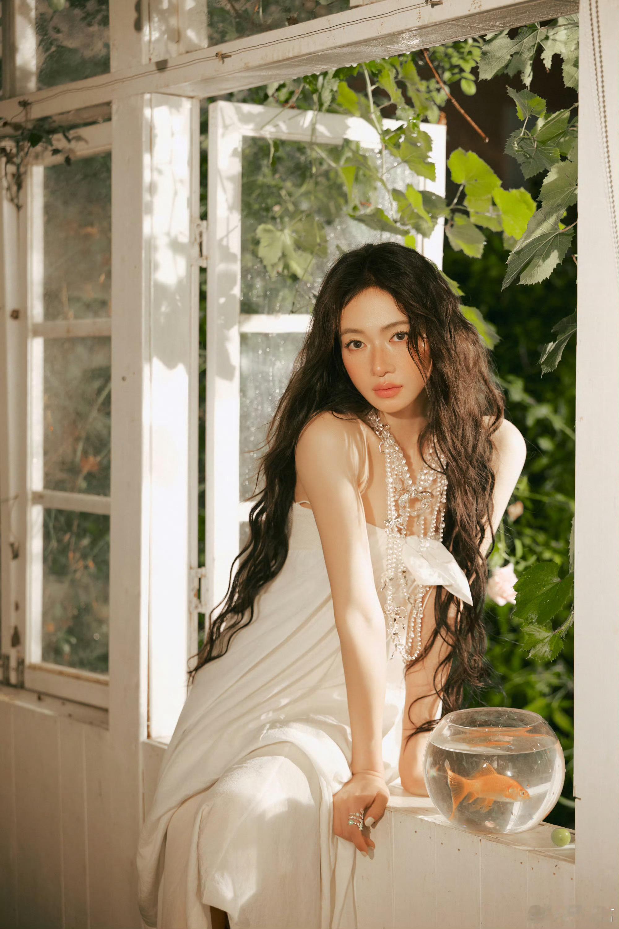 吴谨言现代妆美成这样了🎂吴谨言0816生日快乐 百变吴谨言又美我们一大跳。。妈