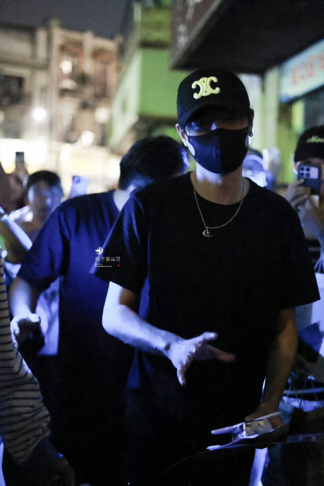 秦霄贤 qxx秦霄贤卿卿误我 qxx秦霄贤德龄与慈禧 月色朦胧如皎珠，春风烟雨一