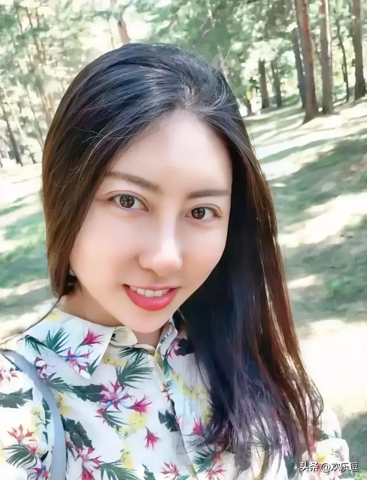 被取消硕士学位的风，还是吹到了西北贾浅浅的身上。

本以为她家庭关系够硬，可以躲