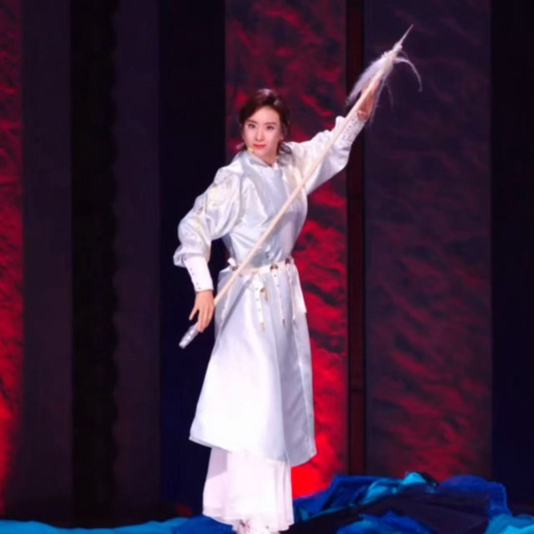 侯宇戏腔秒了侯宇浪姐老祖宗严选 侯宇的实力太能打！入行34年的梨园前辈，浪姐直播