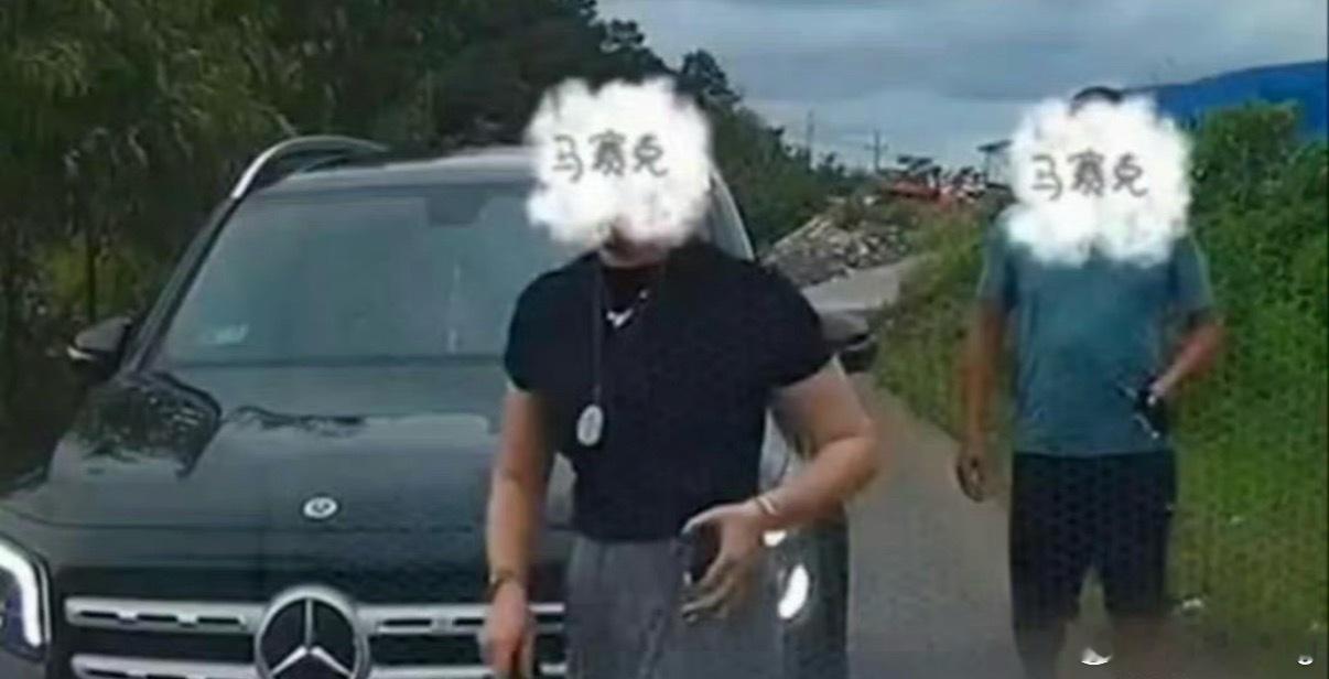 亮证女司机所开奔驰系17.8万二手车二手旧款奔驰GLB花17.8万买？还不如买新