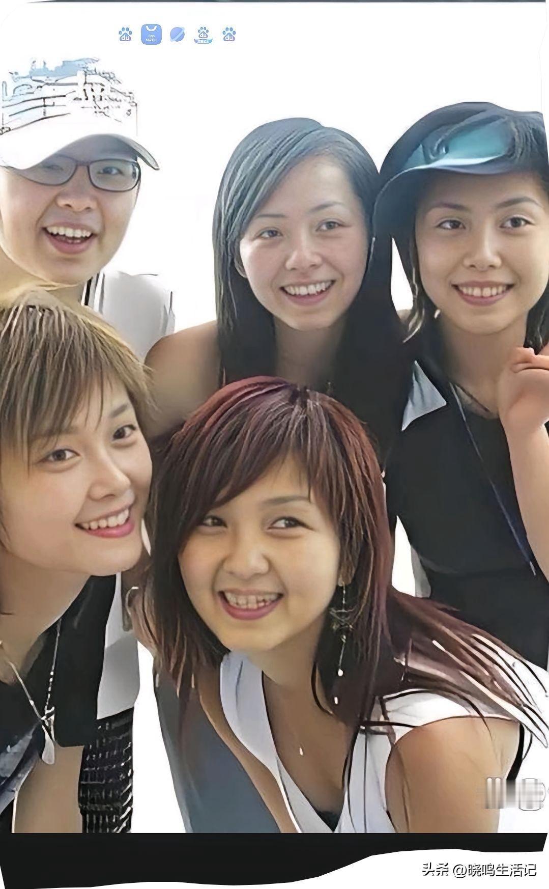 说来奇怪，她们这一届超女，一下子红了她们5人，远远超出其他任何一届。