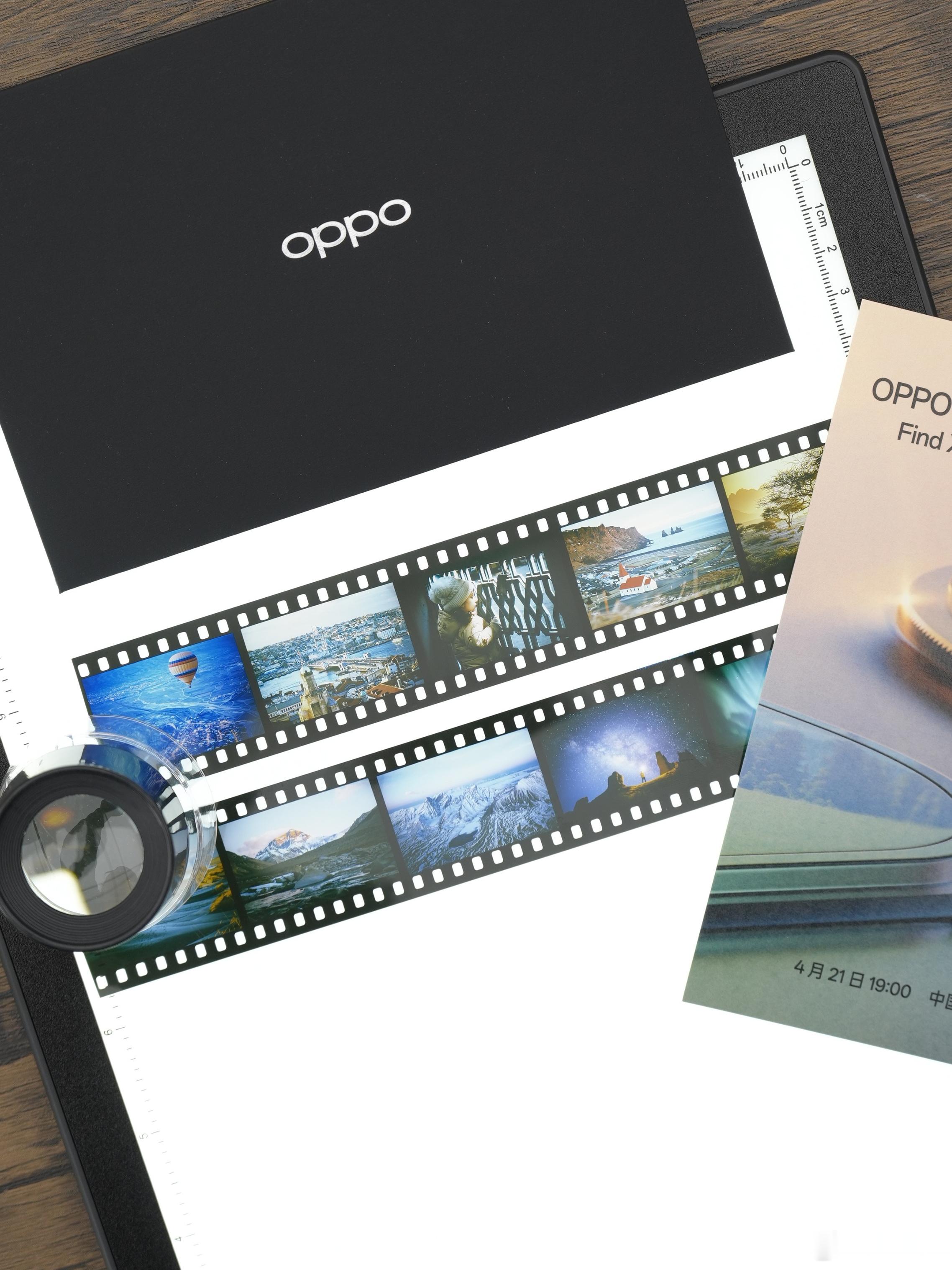 OPPO发布会的邀请函，胶片&观片器，挺有意思的。让我们一起期待Find X9 