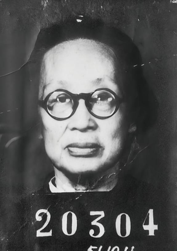 1949年，宋庆龄、何香凝找毛主席求情，请求放了汪精卫的妻子陈璧君，毛主席只提了