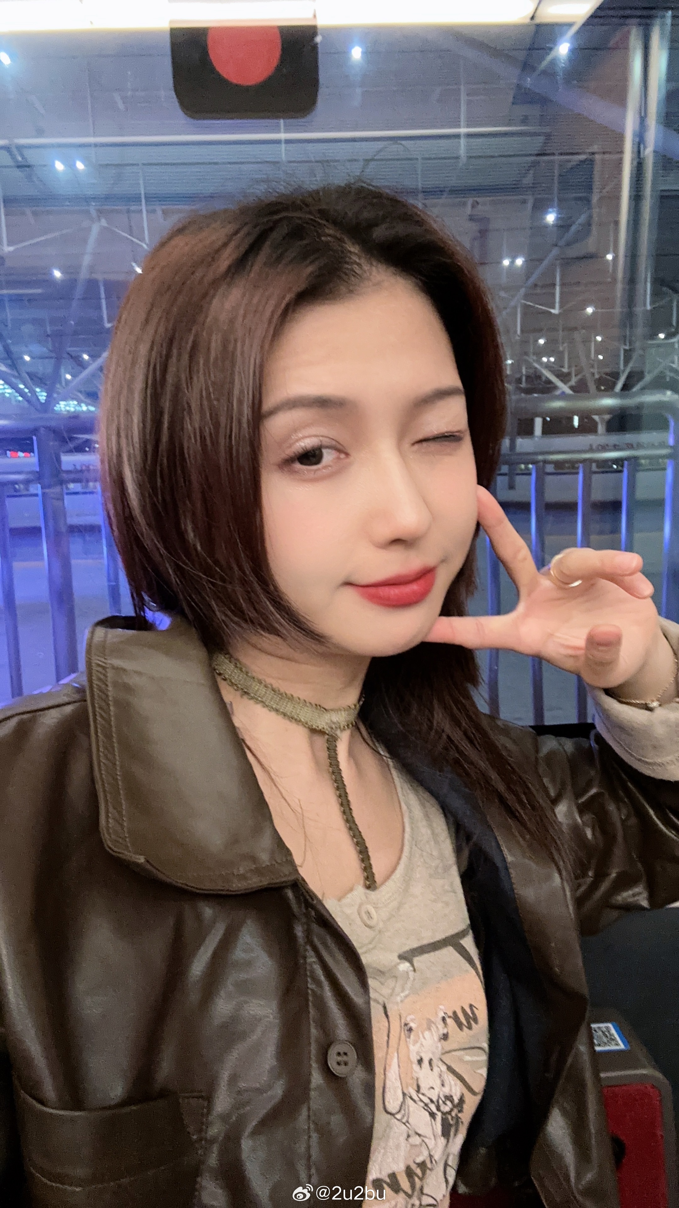 今天晚上去广州，明天要办巴西签证。我朋友不在家，把密码告诉我了自己入住，有朋友真