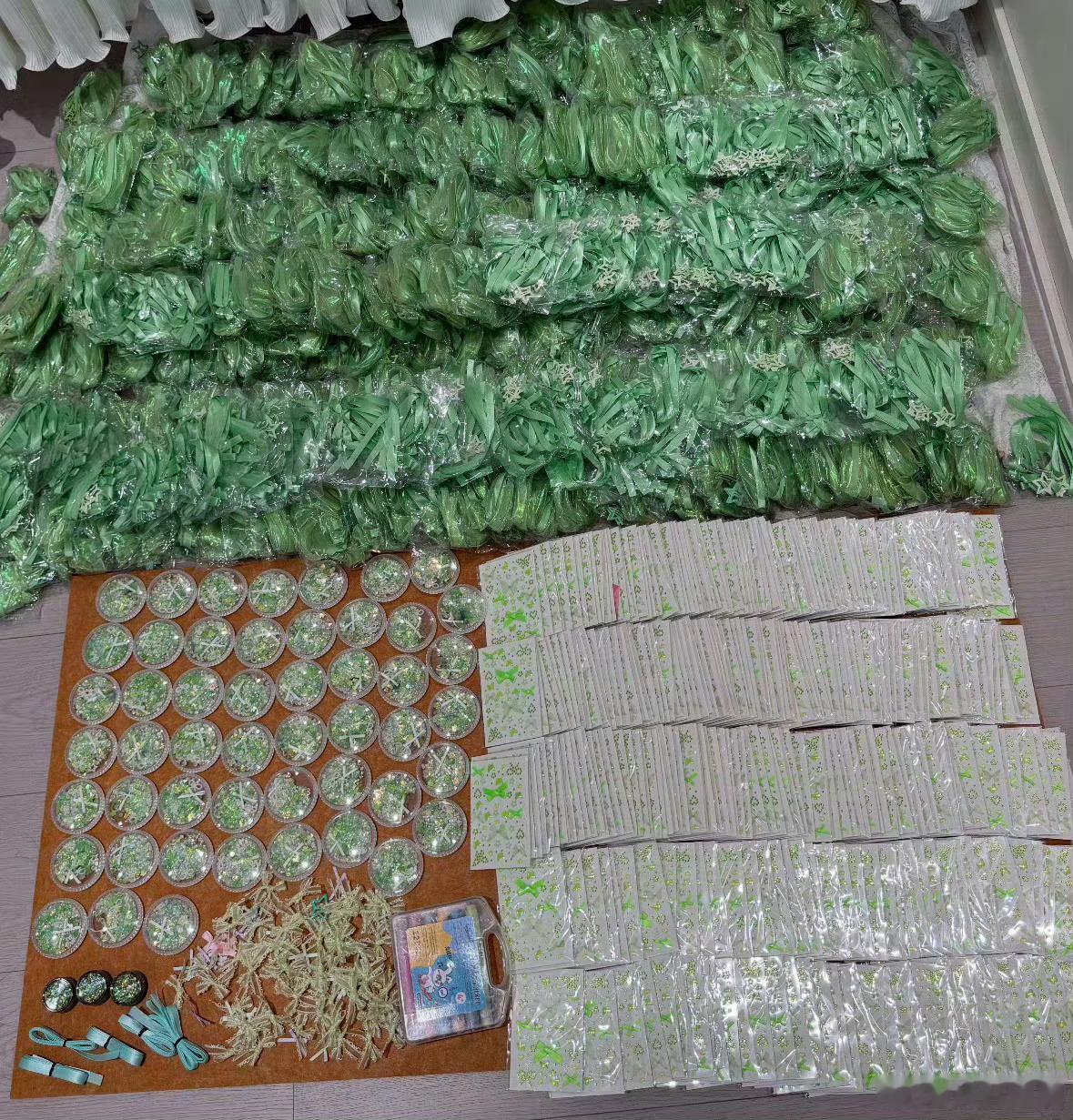 丁禹兮线下逆应援里竟然还准备七个专业化妆师给粉丝化应援妆！好暖心的兮兮！期待新剧