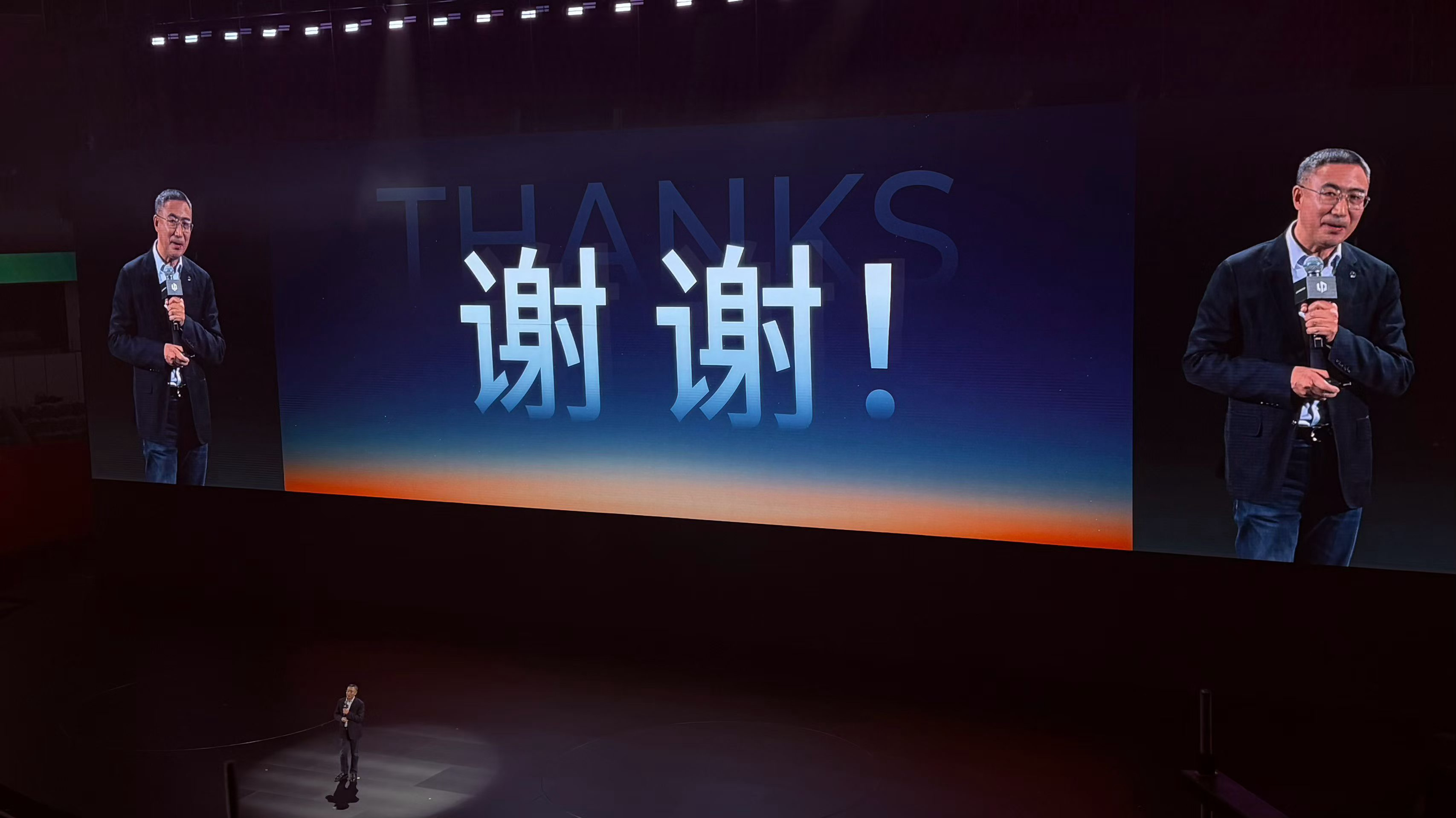 零跑十周年 中国汽车工业一步一步走过来，走强，不容易。 杭州