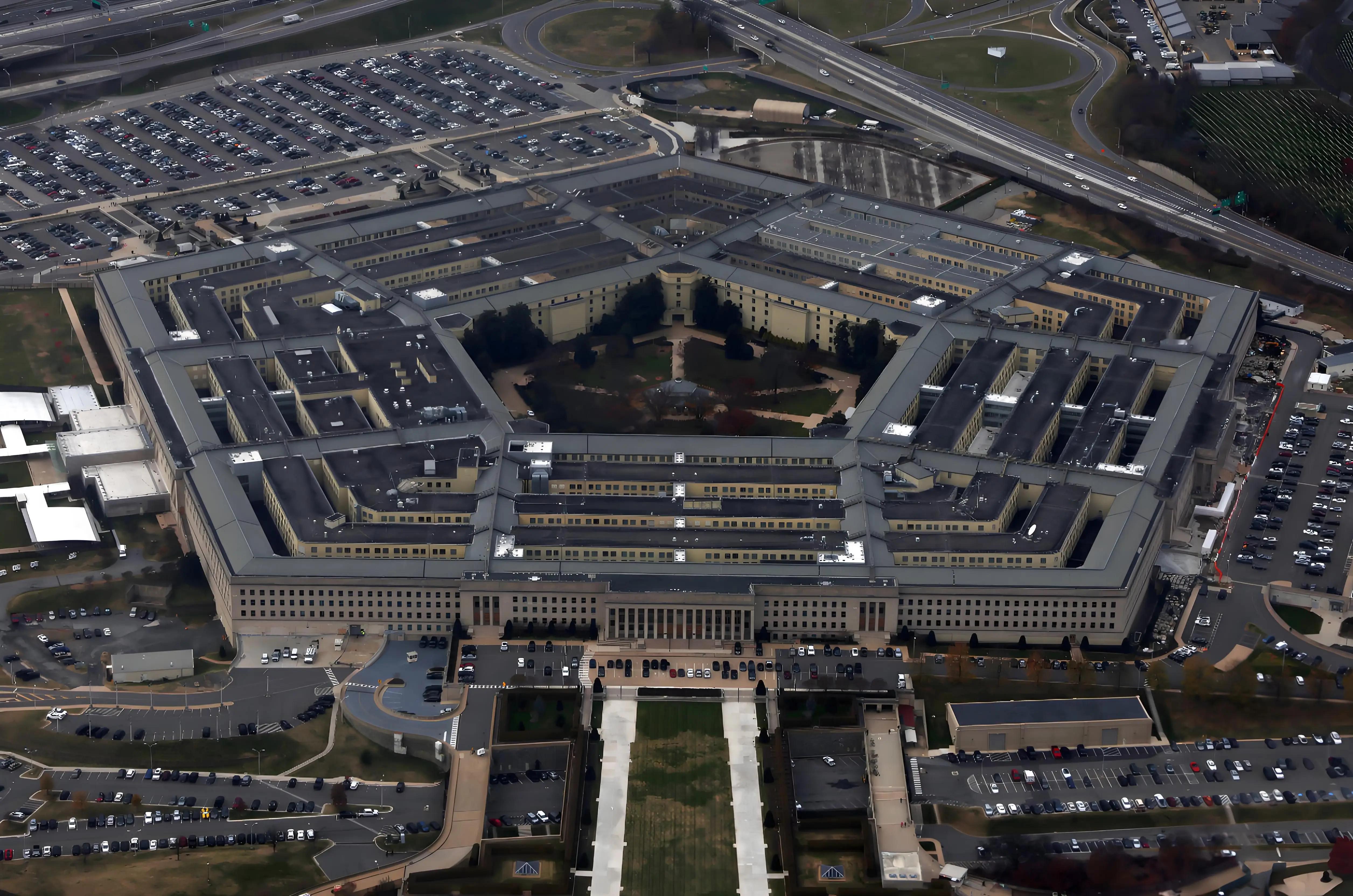 美国最近急得不行，催着黎巴嫩赶紧还他们一颗“哑火”的炸弹。事情是这样的：11月底