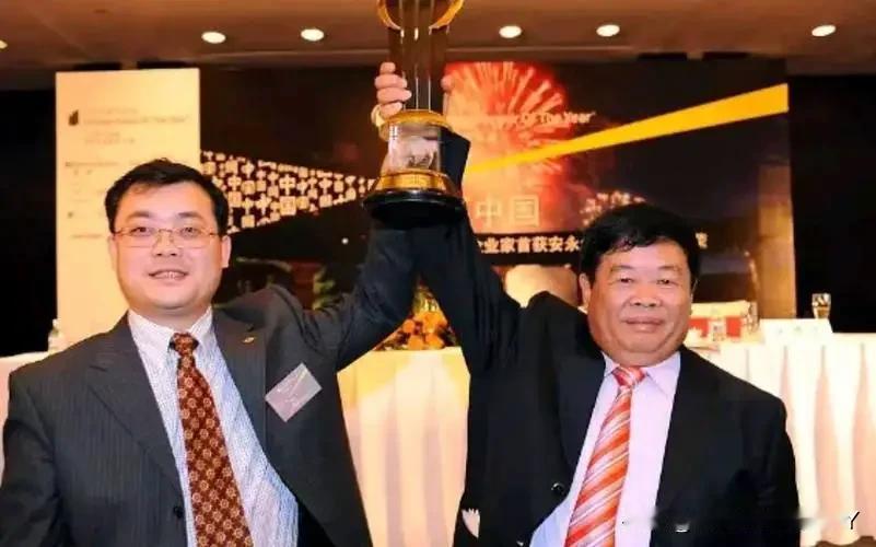 近日，在福耀玻璃2025年股东大会上，已卸任董事长的曹德旺针对地缘政治的强硬回应