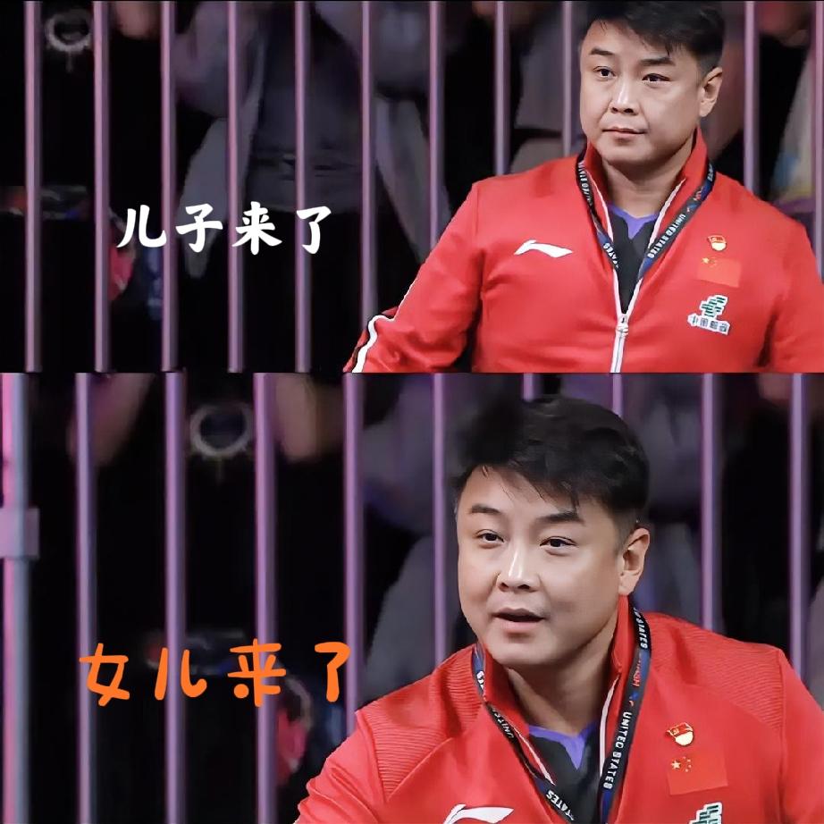 白告：恭喜苔哥小学毕业啦[烟花][爆竹]想要什么礼物？
海苔：谢谢爸爸，礼物🎁