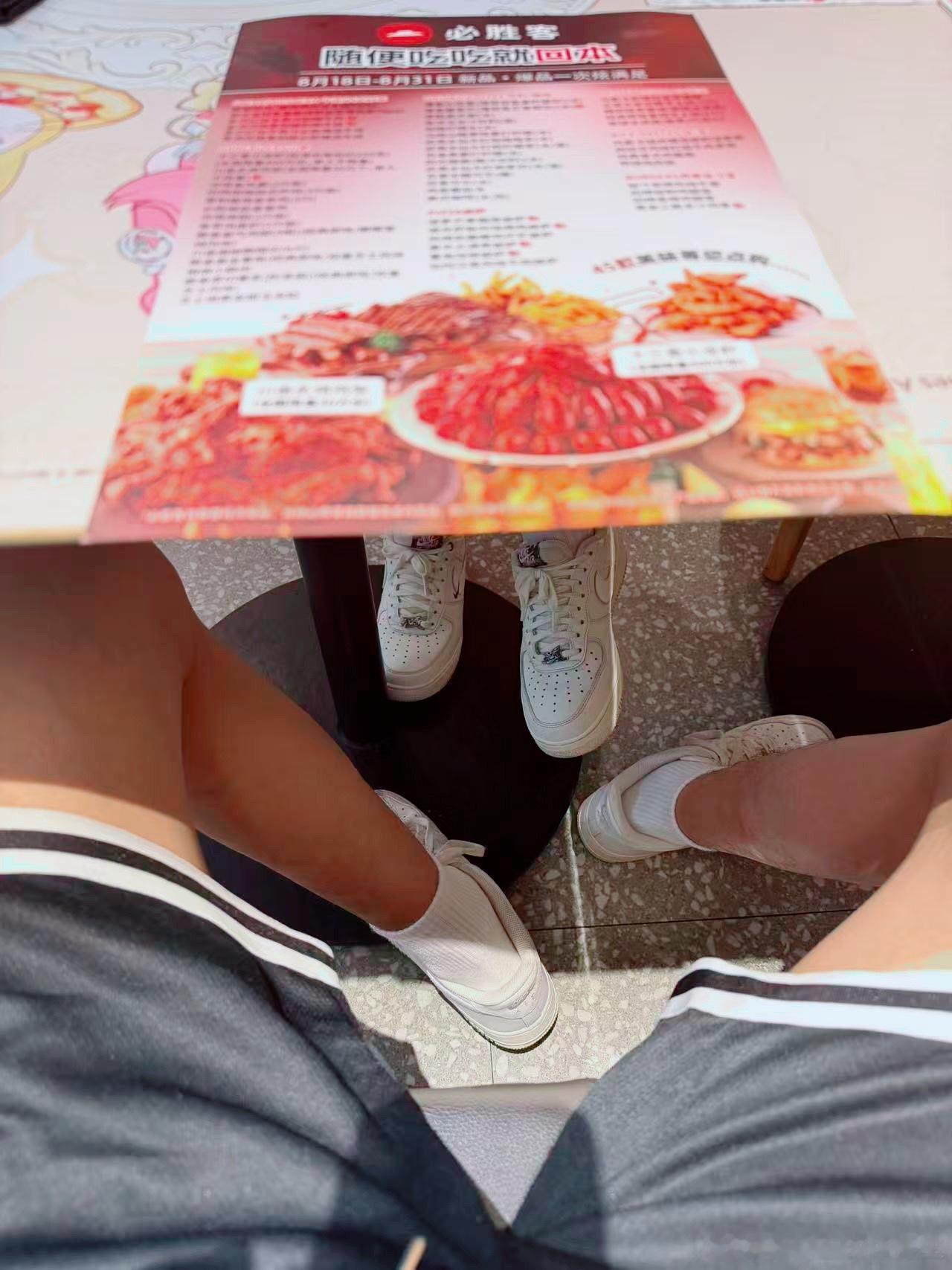 必胜客自助餐 应该可以吃回本