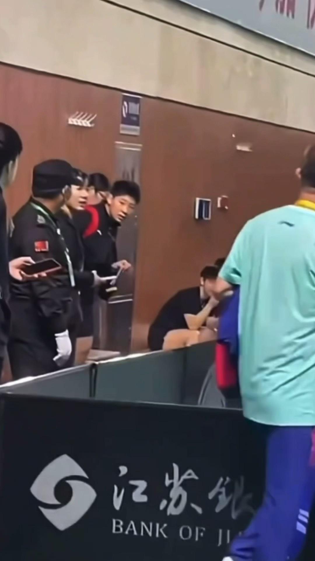 不知道在俺们山东给报备的都叫老婆 