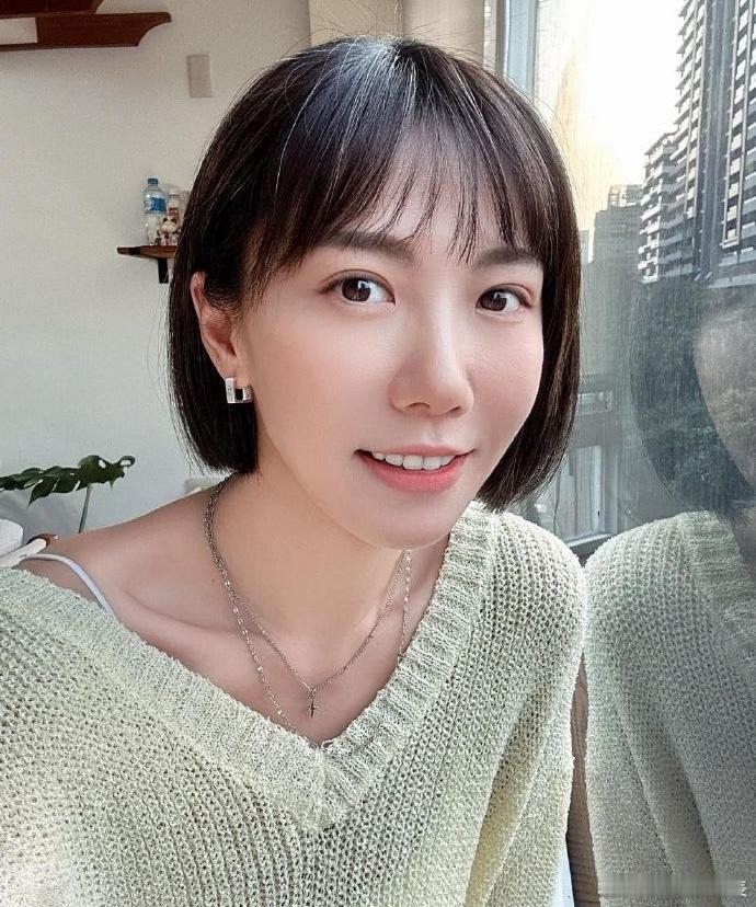 大牙回应新恋情 据台媒消息，近日大牙（周宜霈）在社交平台发文：“新的一年，可以许