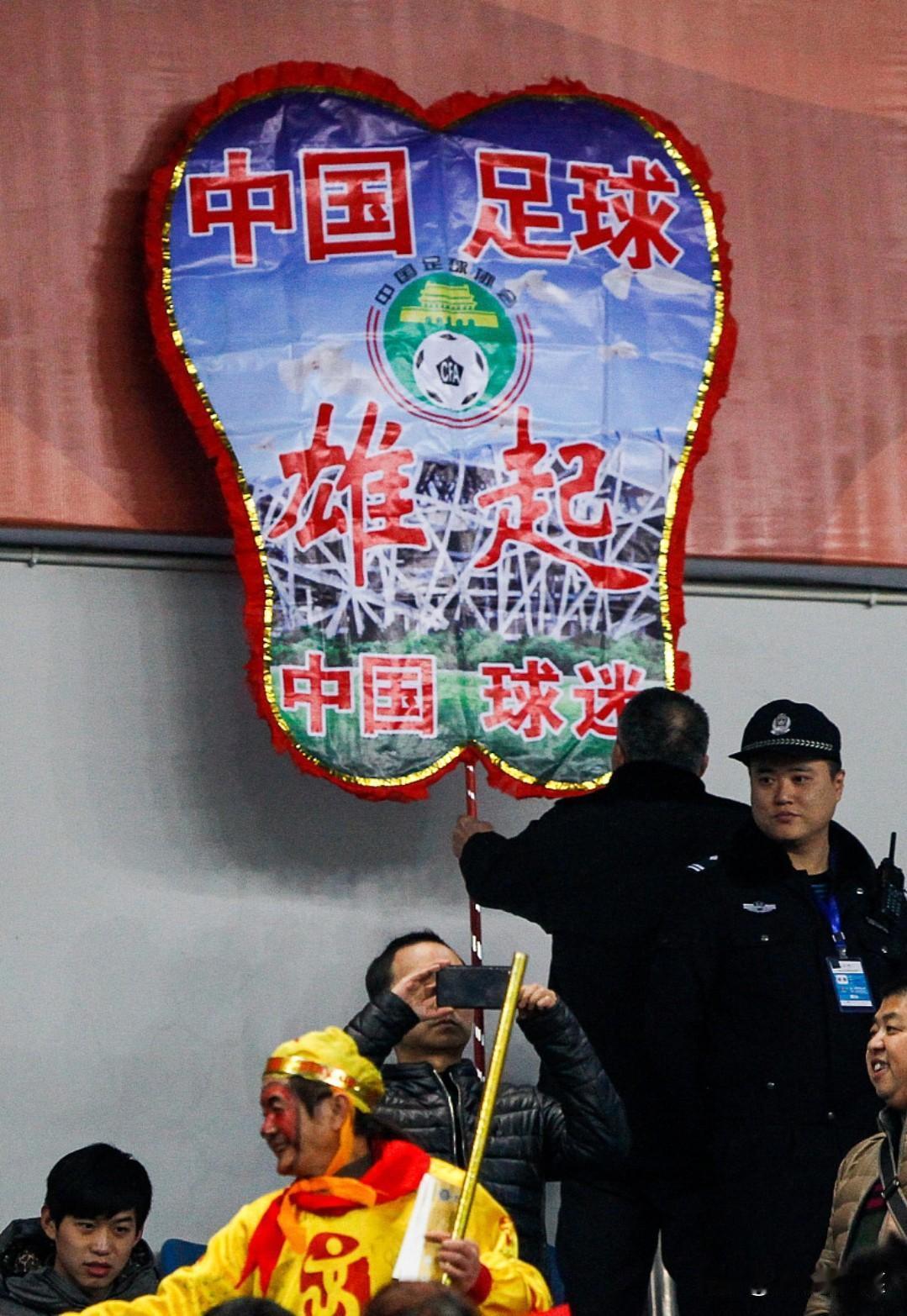 原来世界杯扩军，从头到尾都是在等一件事情
 
最近才算彻底看透了国际足联的小心思