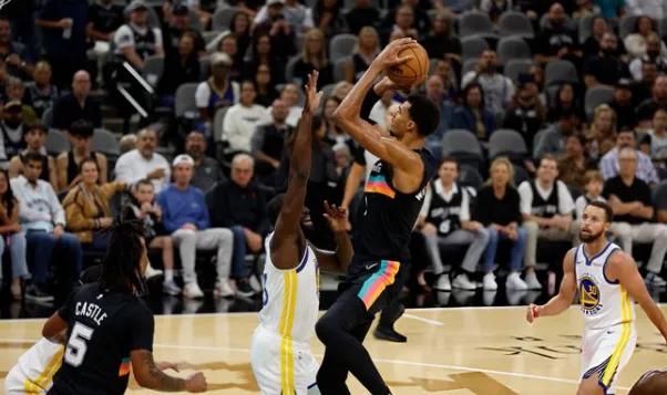 库里谈马刺需要去适配文班的打法：这是一个双向的过程
04月04日讯，近日，在篮球