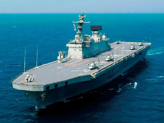 每天认识一件兵器 韩国“独岛”级两栖攻击舰“独岛”级两栖攻击舰是韩国设计建造的两