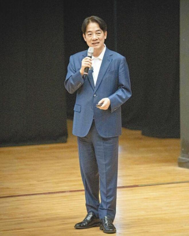 馆长陈之汉为赖清德寻根！

这一招确实高！

不知道谁为馆长出的这个主意，这个主