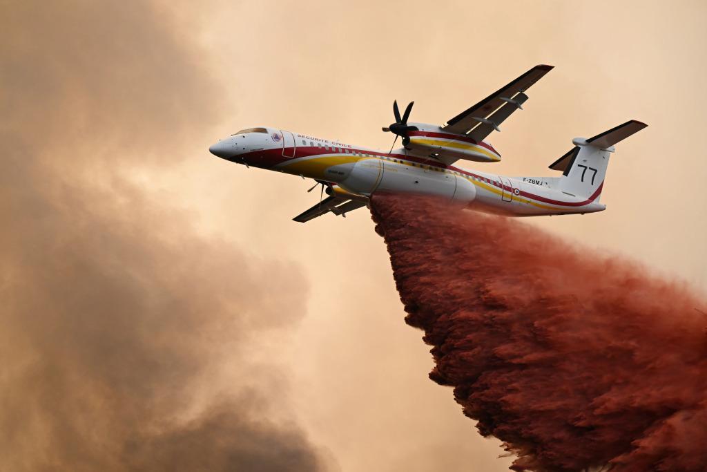 凌晨3点，手机警报炸响，宪兵砸门的声音把整个卡普费雷半岛从睡梦里硬生生拽了出来。