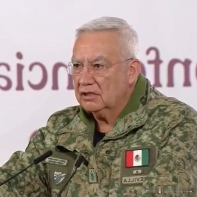 墨西哥贩毒集团80%武器装备来自美国   打了谁的脸
       24日，墨西