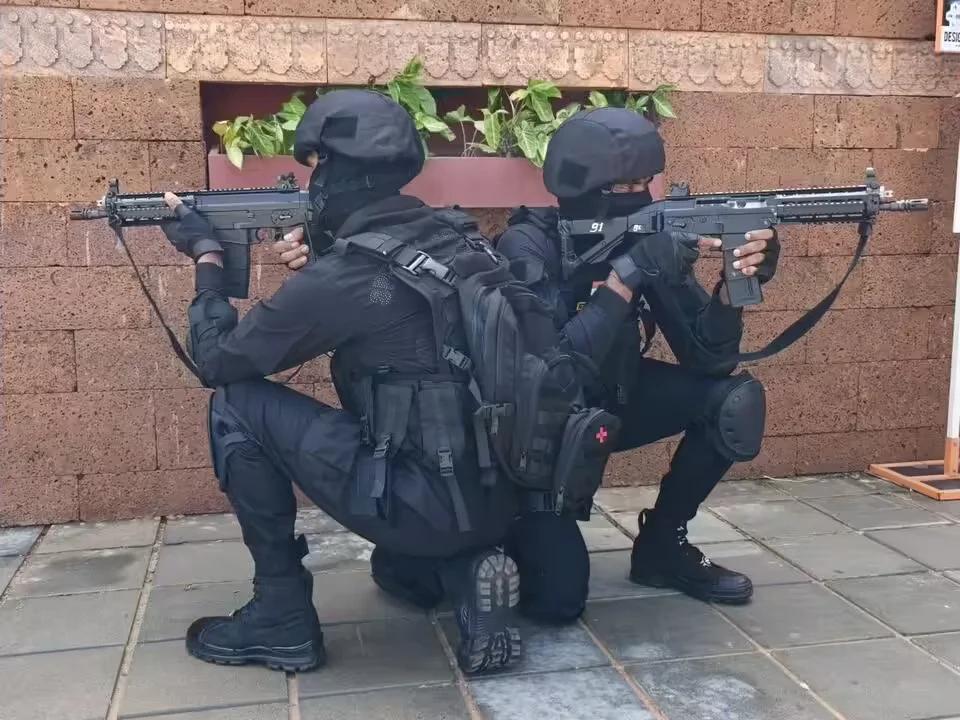 SIG P556突击步枪 与印度奥里萨邦警察战术小组