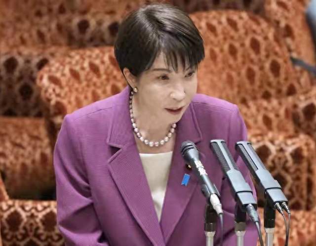 高市早苗国会“诉苦”：当女首相，每天比男首相多花三四个小时？