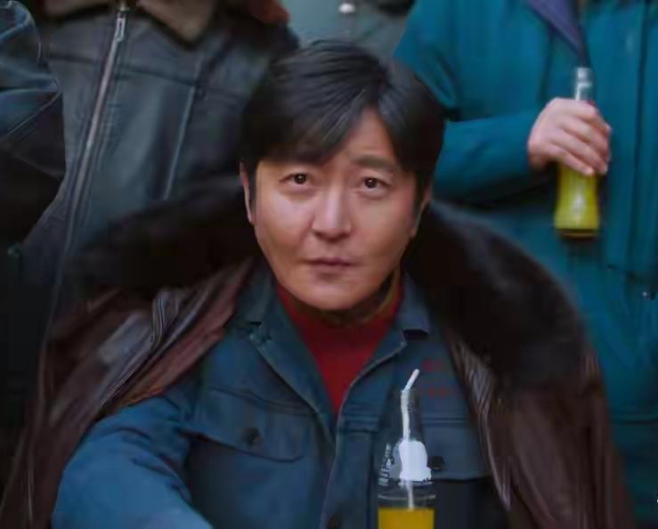 《老舅》这个电视剧我还是有点共鸣，但电视毕竟是电视，老舅的折腾更多的还是他太能折