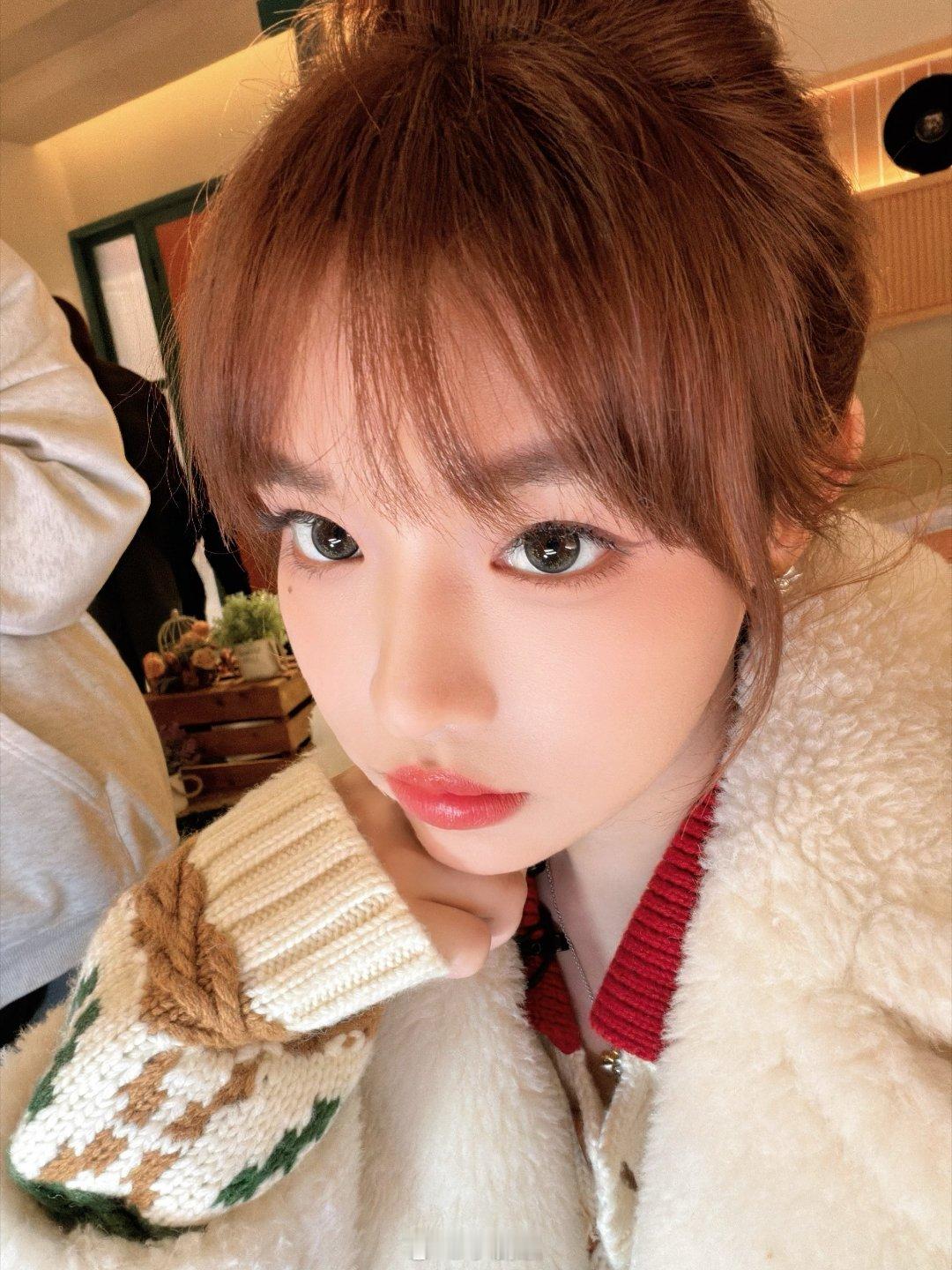 黄霄雲没有恋爱脑的义务黄霄雲没有恋爱脑的义务，救命！黄霄雲新主打《你真的够了》太