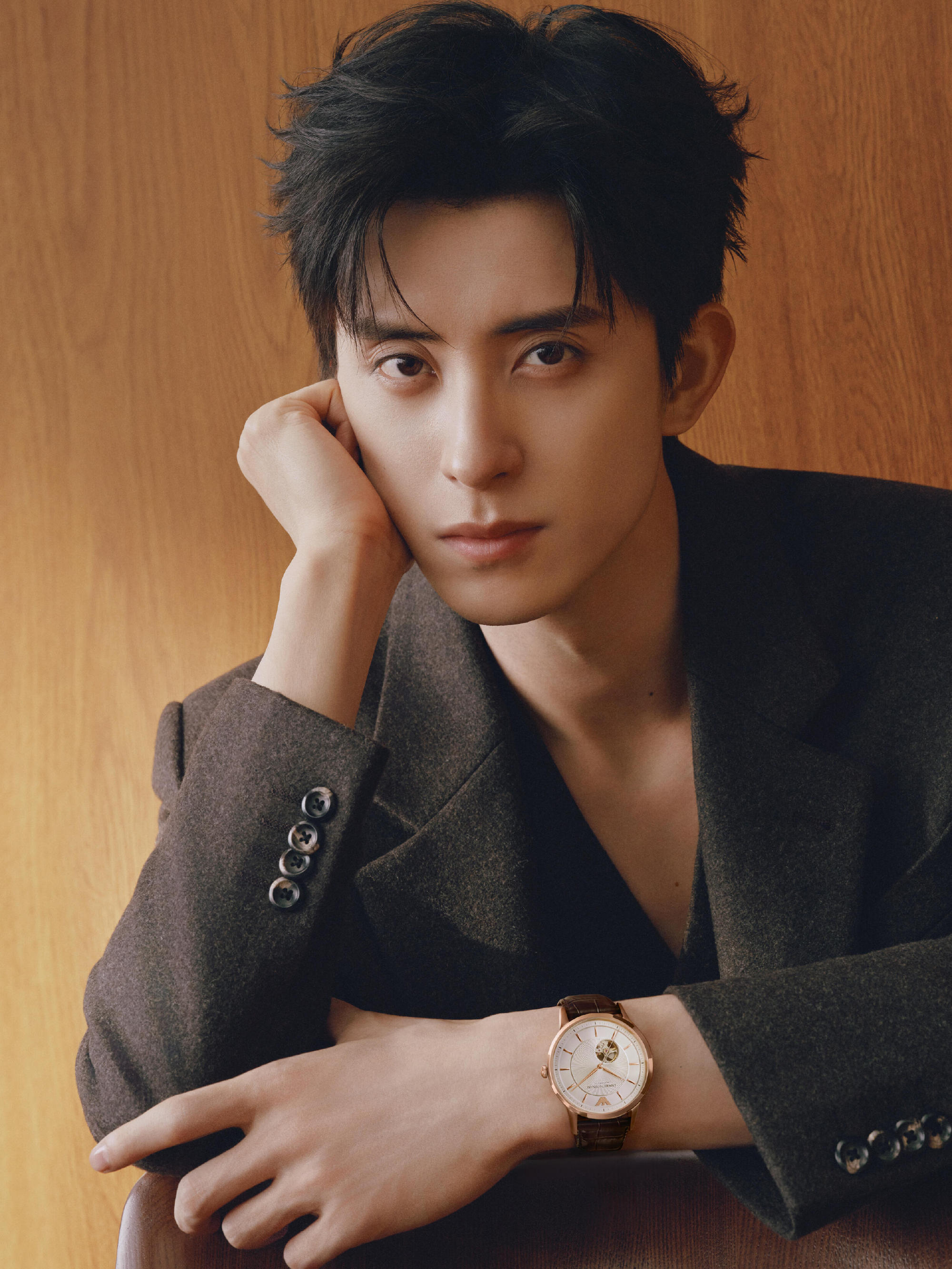 敖瑞鹏官宣出任 Emporio Armani 大中华区及亚太区男士腕表及配饰形象