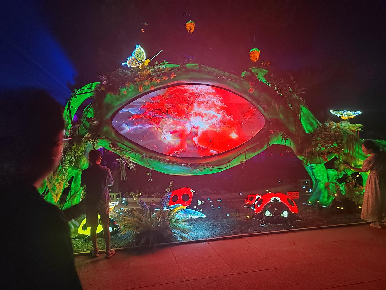 晒图笔记大赛世博园夜景准备好要穿越了